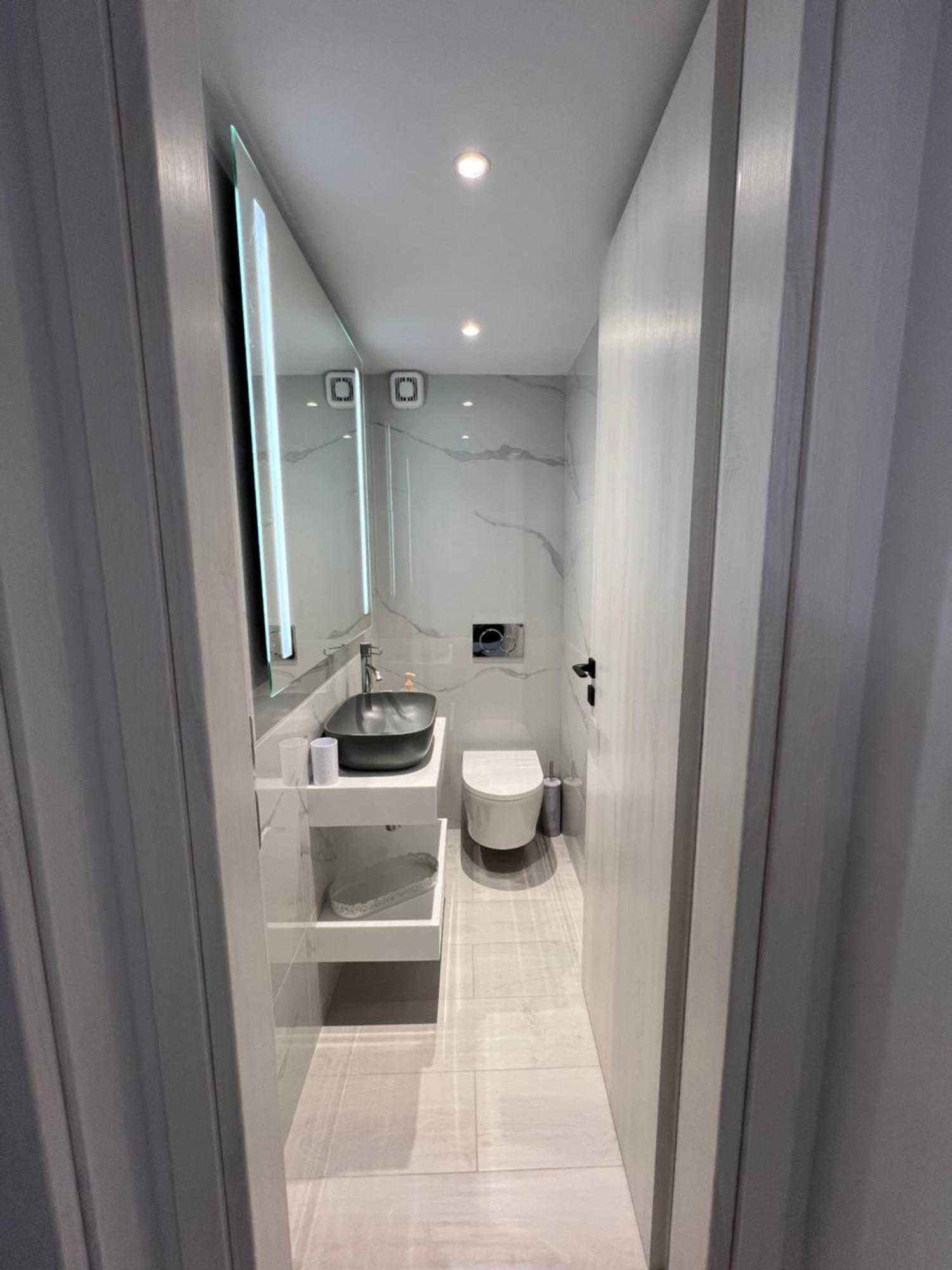 Luxury Apartment Атина Екстериор снимка