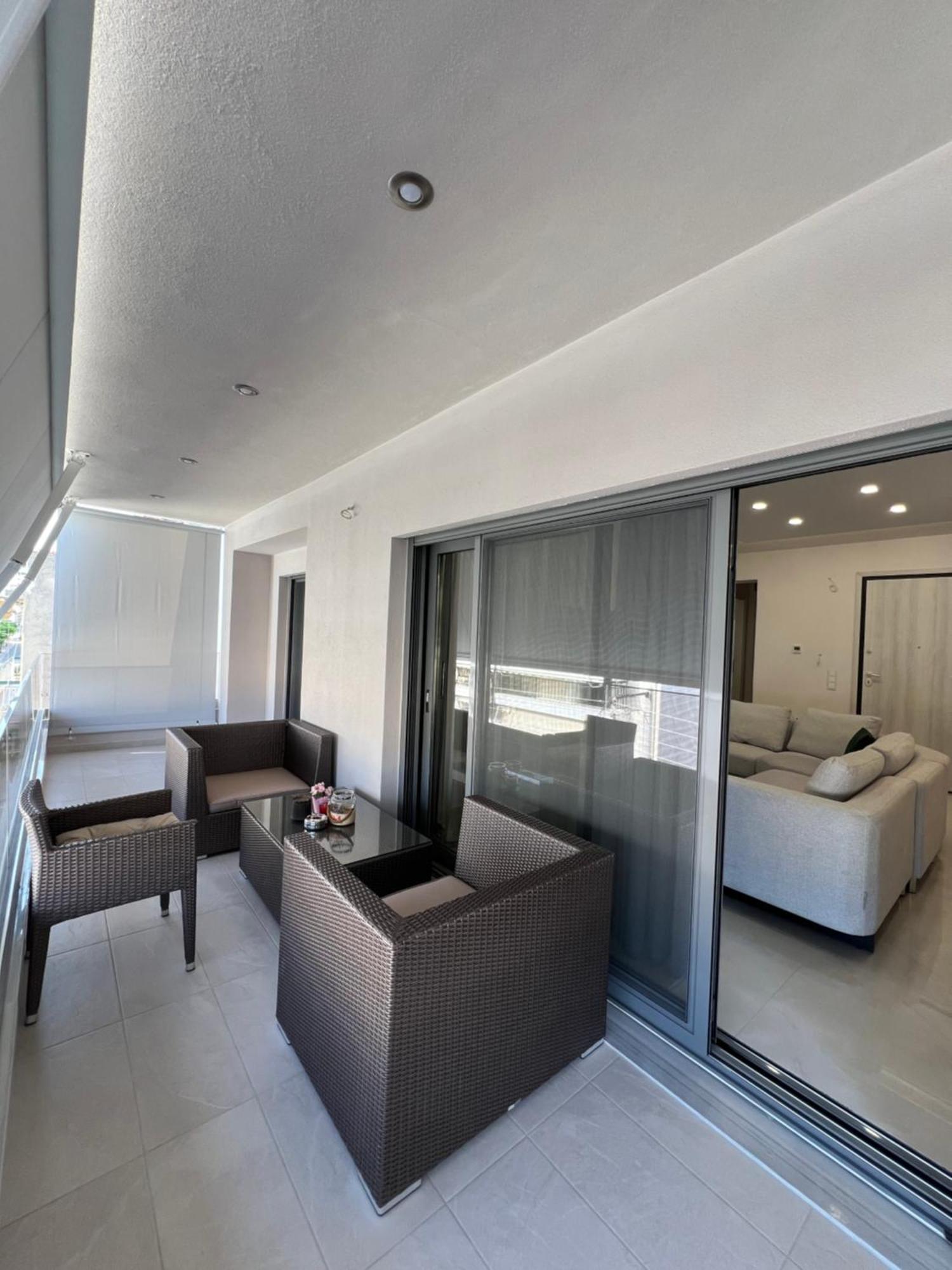 Luxury Apartment Атина Екстериор снимка